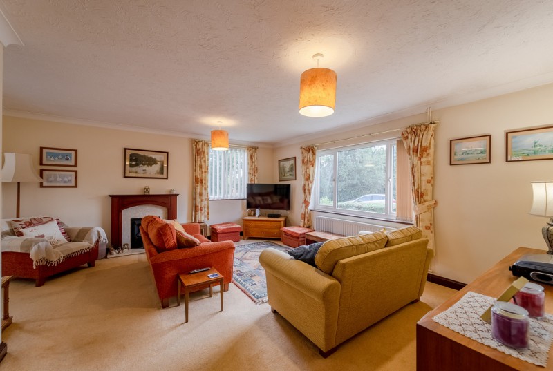 Woodfield Avenue, Bury6