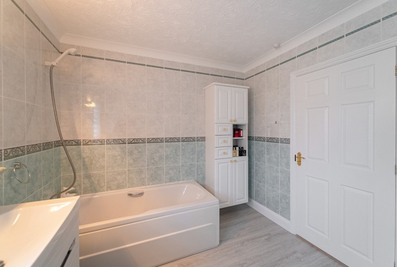 Wisbech Road, Manea25