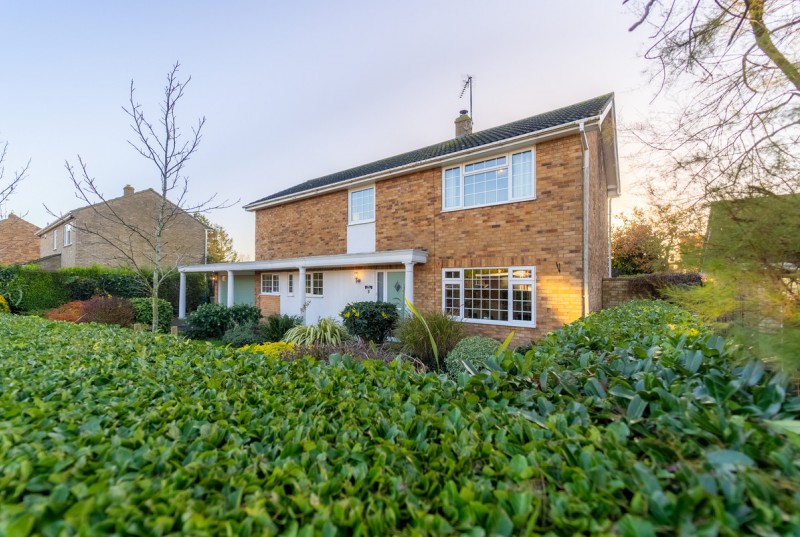 Mere Close, Ramsey Mereside5