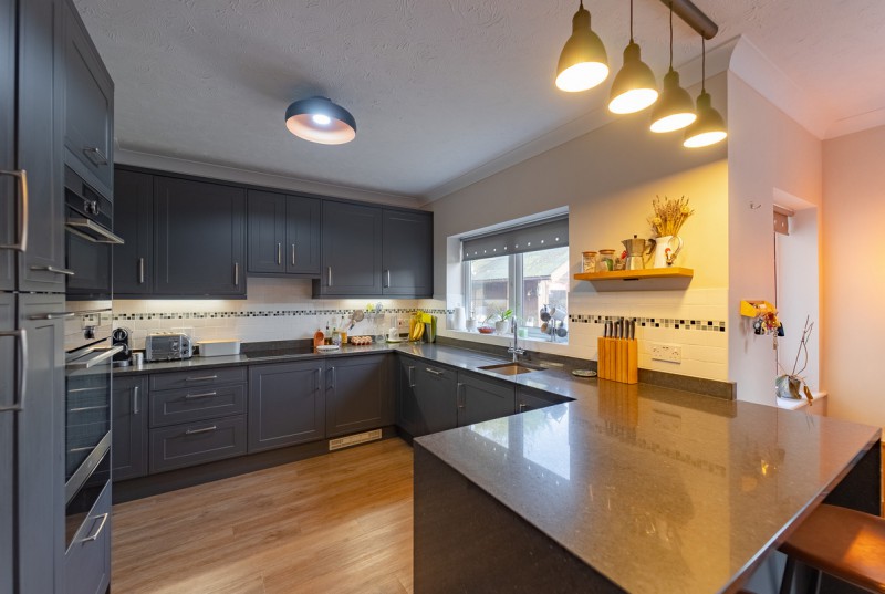 Copperbeech Close, St Ives12