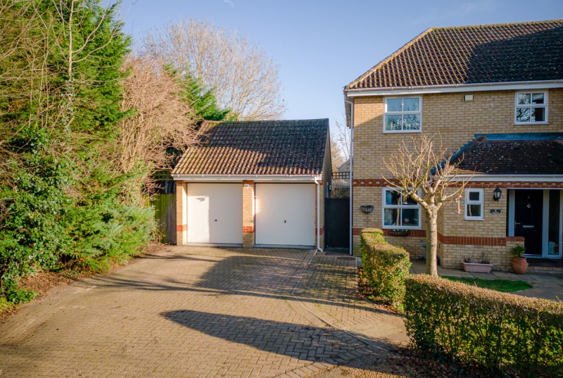 Copperbeech Close, St Ives33