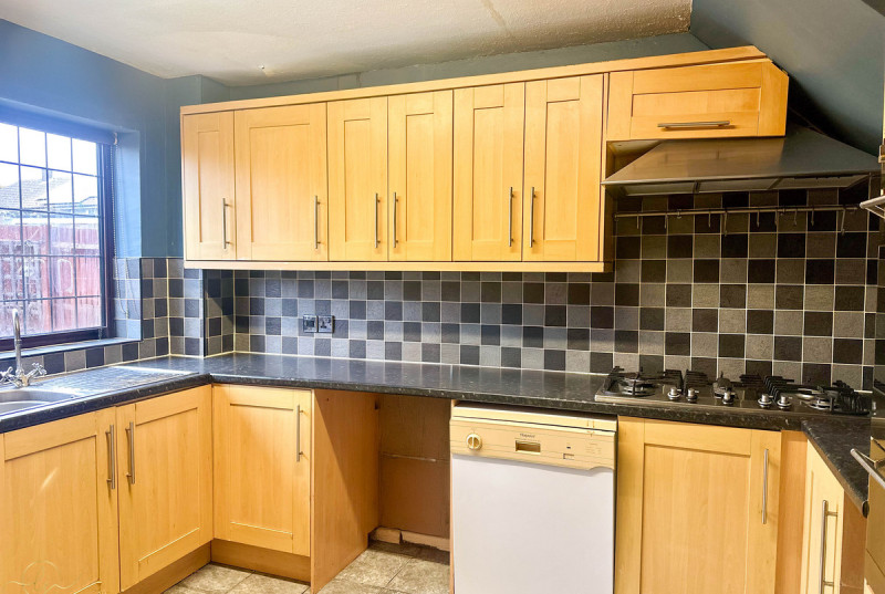 Waterloo Close, Brampton12