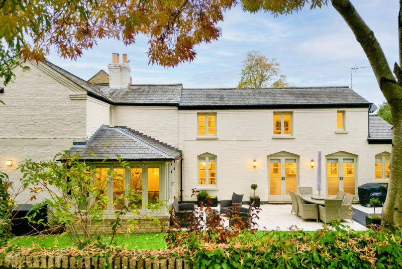 Harradine Farm Cottage, Church Street, Woodhurst21