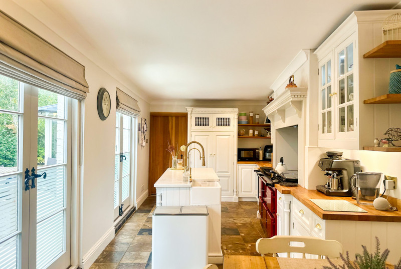 Harradine Farm Cottage, Church Street, Woodhurst34