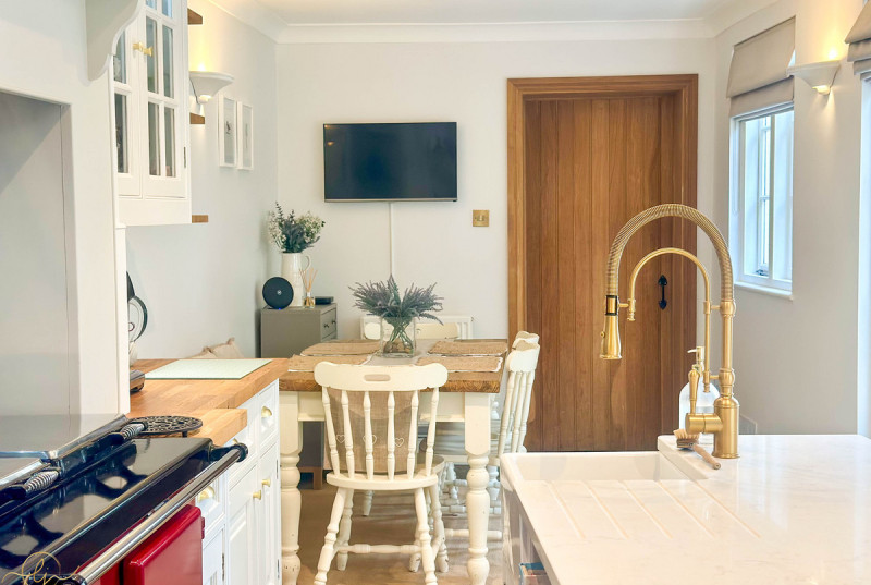 Harradine Farm Cottage, Church Street, Woodhurst35