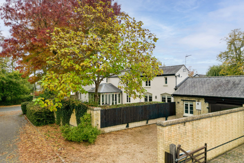 Harradine Farm Cottage, Church Street, Woodhurst47