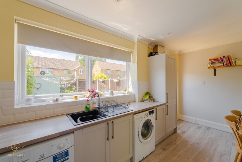 Lancaster Road, Upwood13