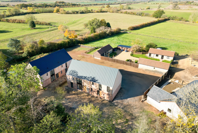 Thorns Farm Barn, Hamerton Road, Alconbury Weston25