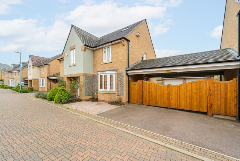 Hanslope Close, Papworth Everard6