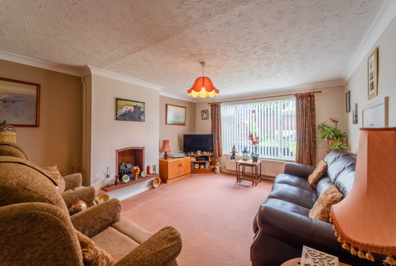 Woodfield Avenue, Bury8