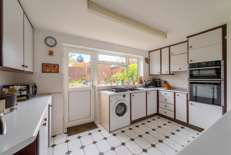 Woodfield Avenue, Bury9