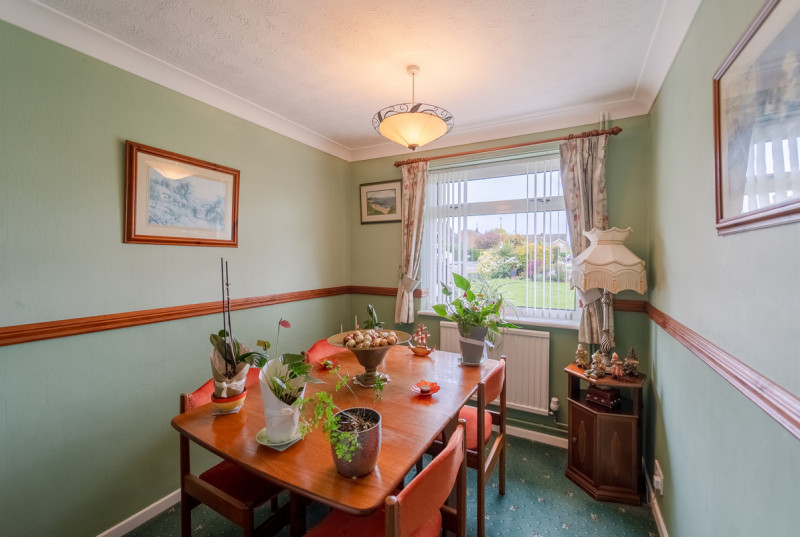 Woodfield Avenue, Bury11