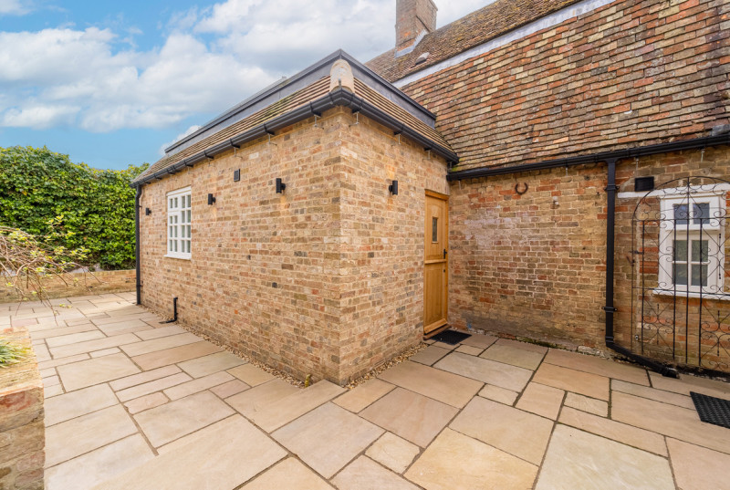 High Street, Alconbury41