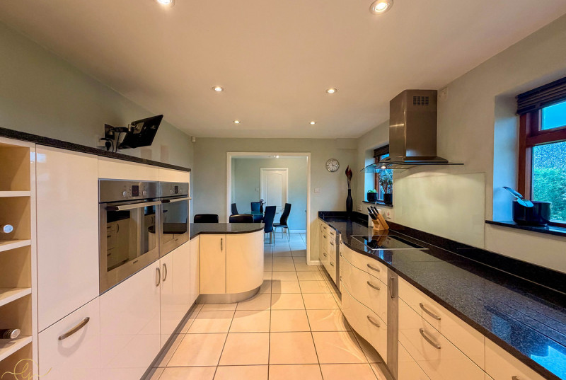 Four Winds, Hamerton Road, Buckworth24