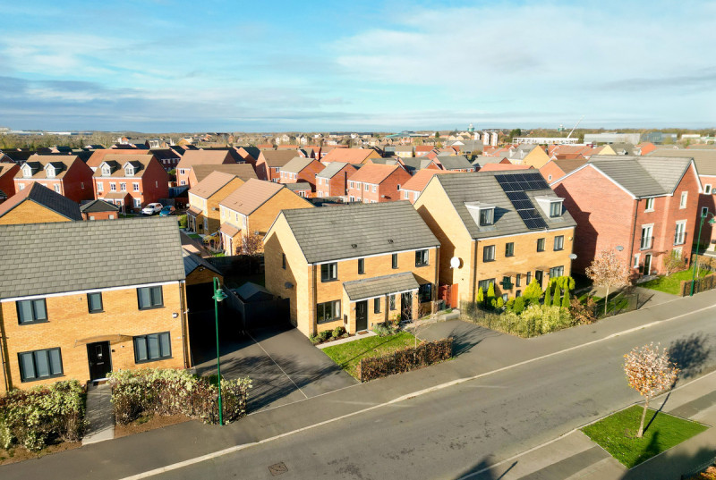 Westbury Drive, Hampton Gardens6