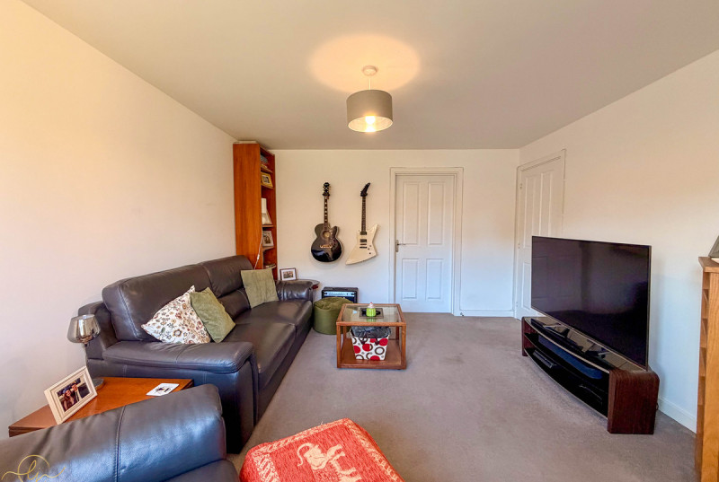 Westbury Drive, Hampton Gardens9