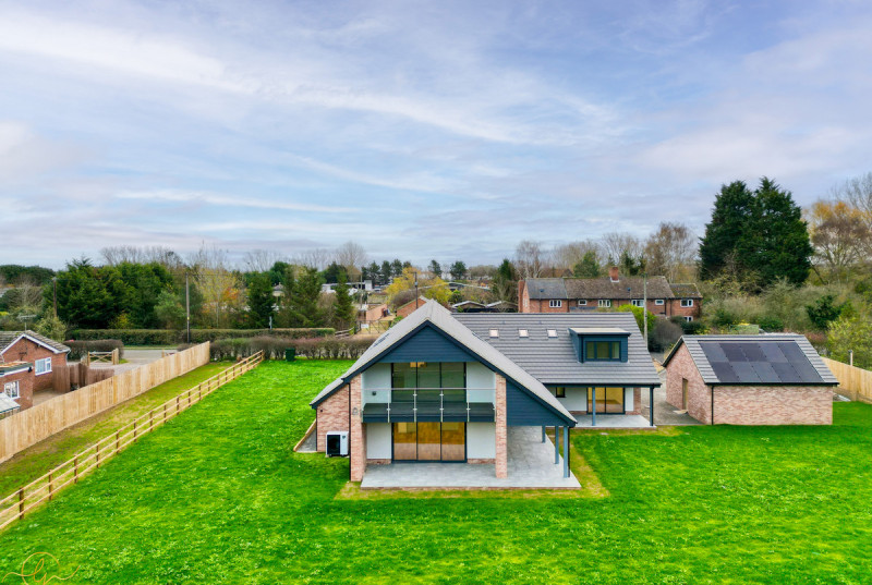 Fir Tree House, Mill Road, Fen Drayton32