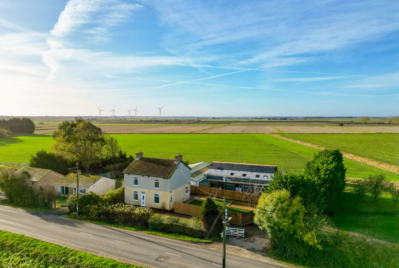 Oilmills Road, Ramsey Mereside