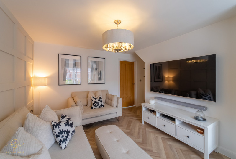 Broadstone Drive, Hampton Water14