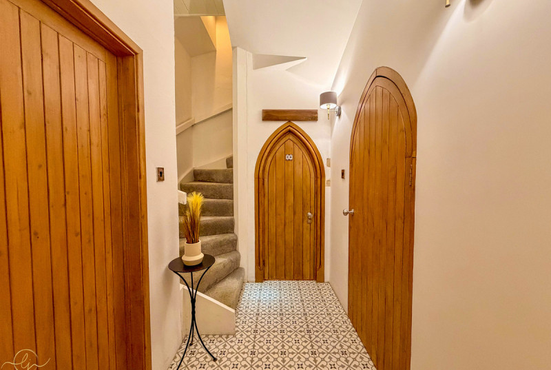 Church House, Back Road, Caldecote6