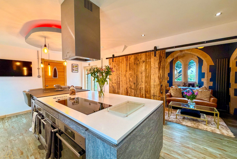 Church House, Back Road, Caldecote25