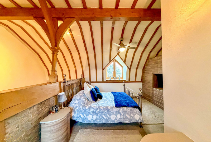 Church House, Back Road, Caldecote33