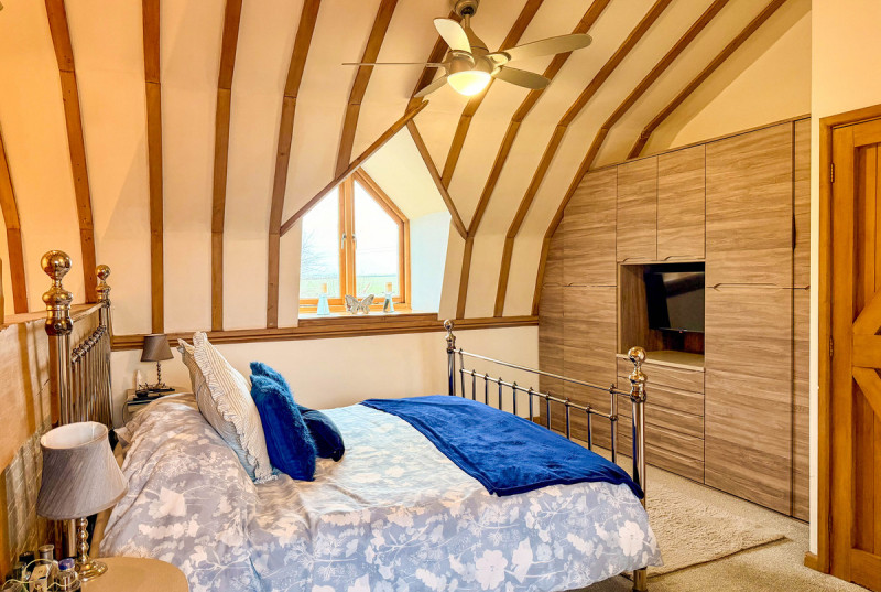 Church House, Back Road, Caldecote34