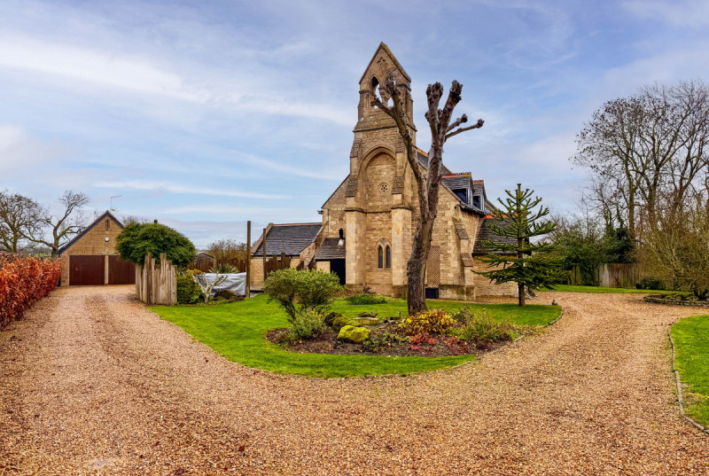Church House, Back Road, Caldecote39