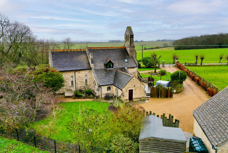 Church House, Back Road, Caldecote42