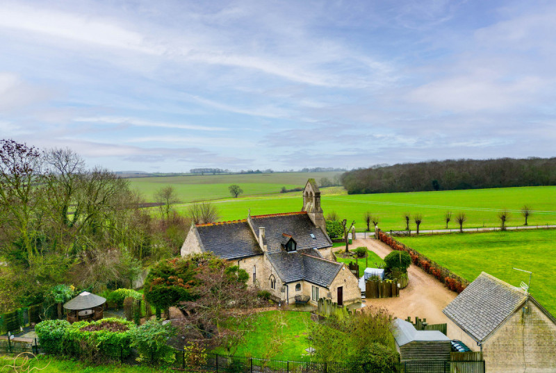 Church House, Back Road, Caldecote43