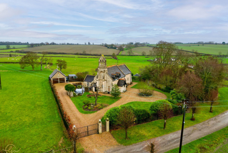 Church House, Back Road, Caldecote46