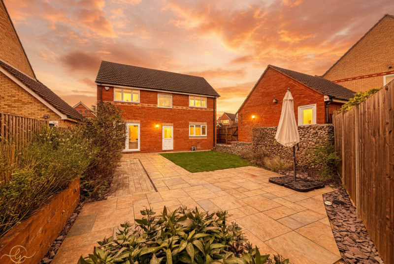 Harrier Close, Hartford