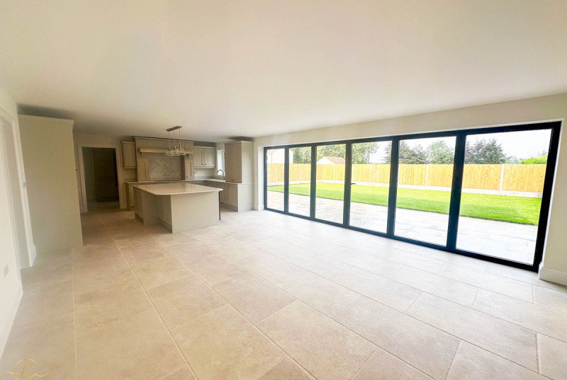 Coates Road, Eastrea9