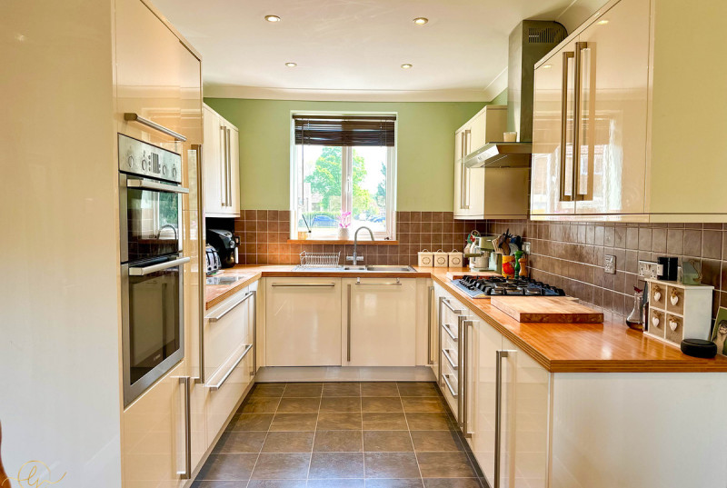 Lancaster Road, Upwood15