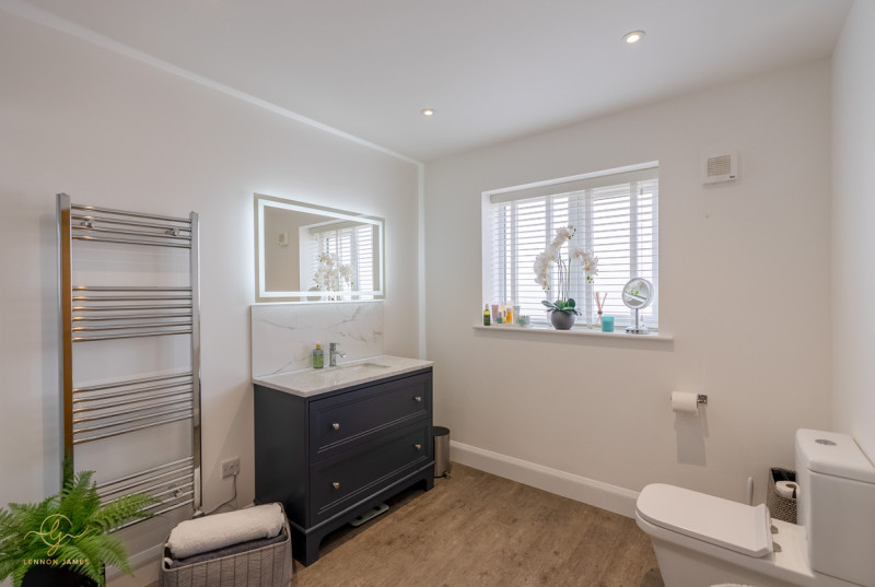 Wype Road, Eastrea36