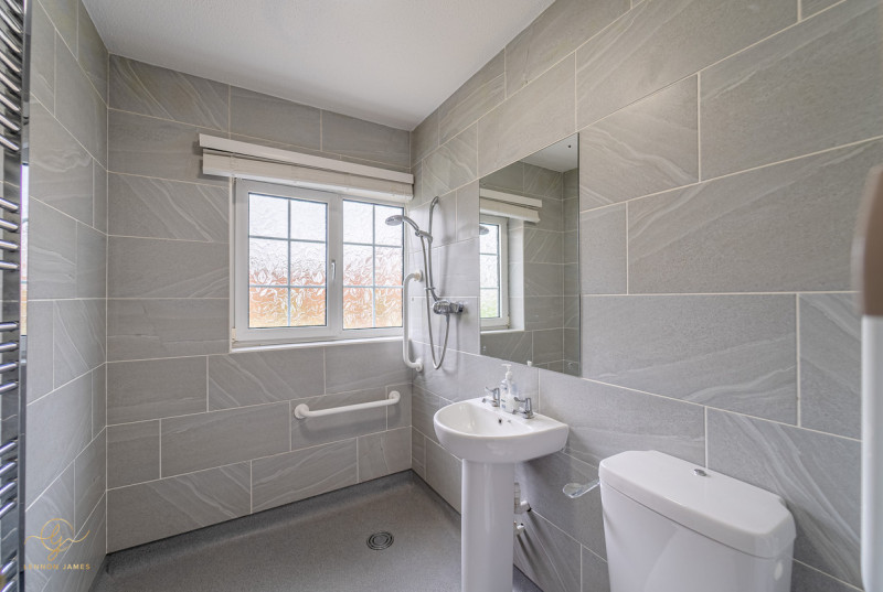 Windsor Close, St Ives24