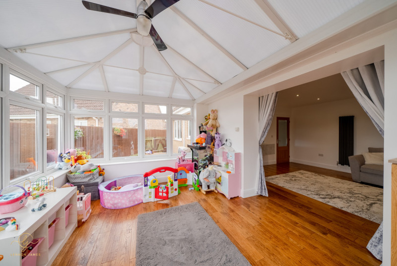 Cowslip Close, Doddington14