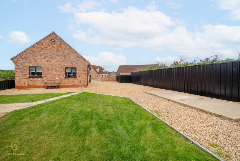 Cowslip Close, Doddington38