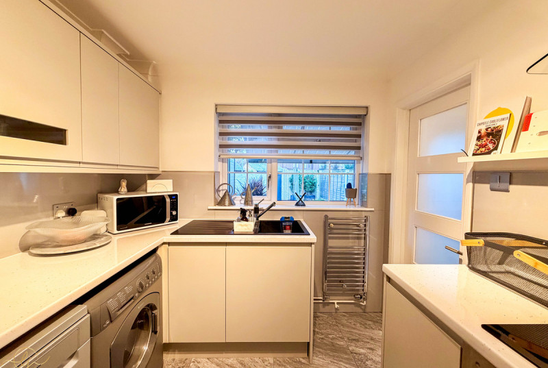 Meadow Close, St Ives24