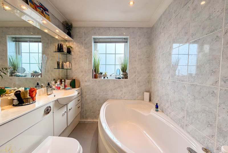 Mere Close, Ramsey Mereside35