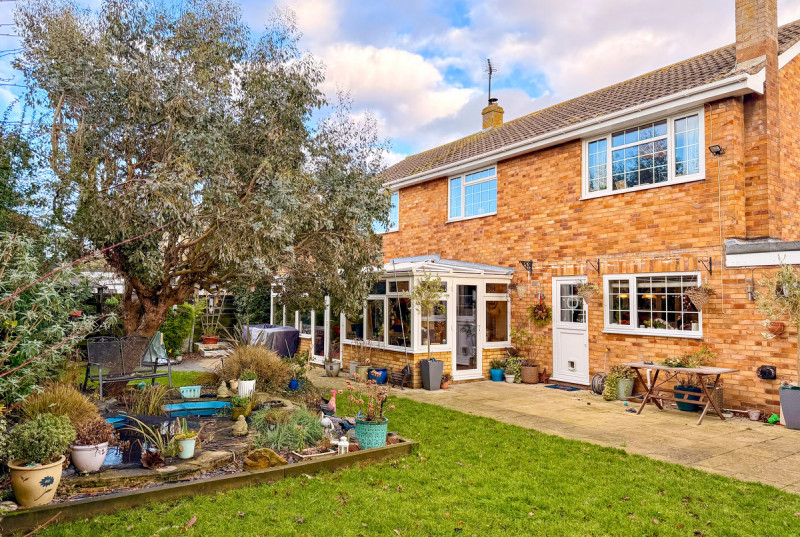 Mere Close, Ramsey Mereside38