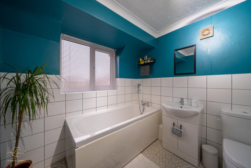 Eagle Way, Hartford35