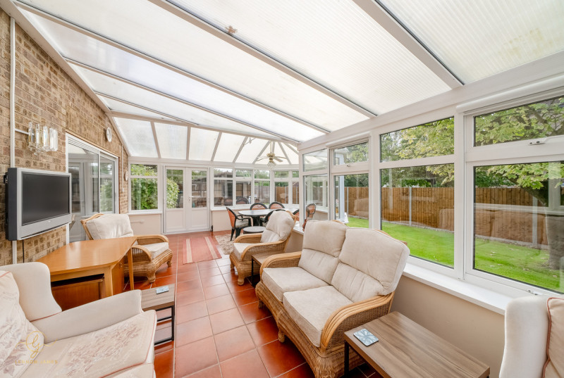 St Johns Close, Woodhurst12