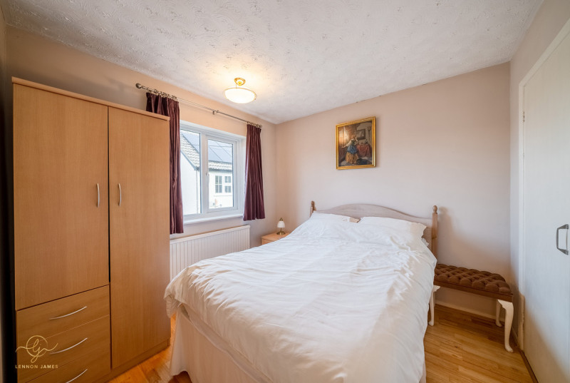 St Johns Close, Woodhurst25