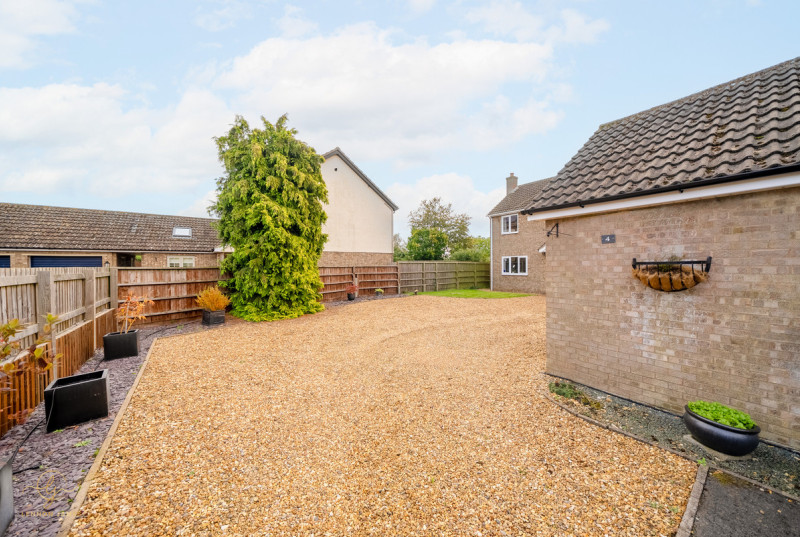 St Johns Close, Woodhurst33