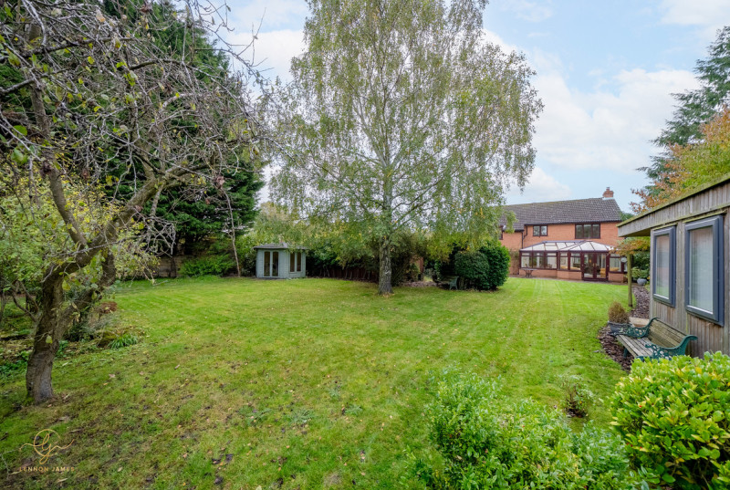 West Drive, Highfields Caldecote2