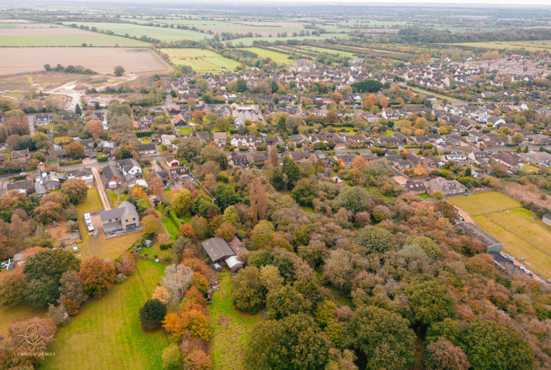 West Drive, Highfields Caldecote6