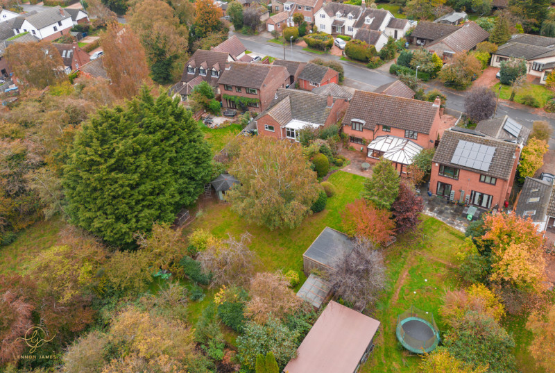 West Drive, Highfields Caldecote7