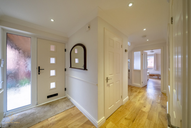 West Drive, Highfields Caldecote10