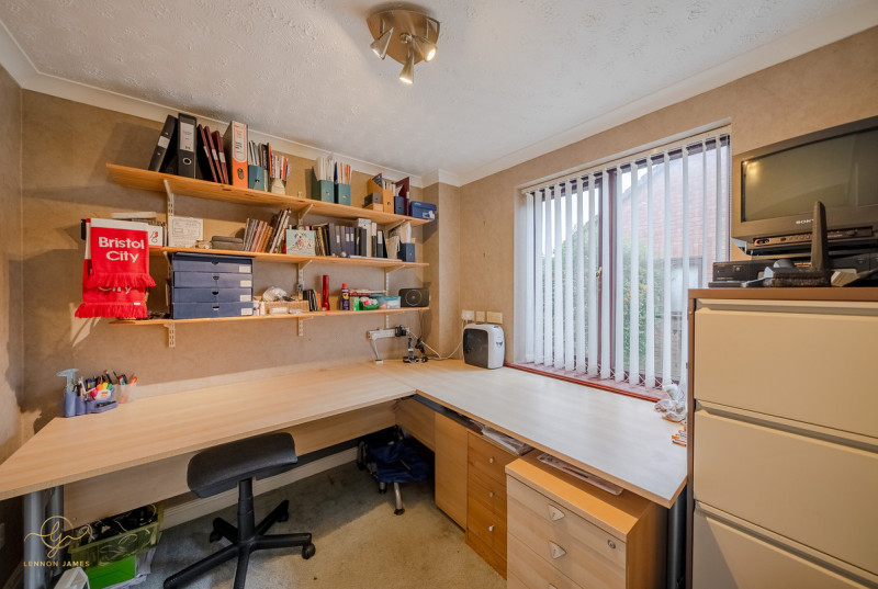 West Drive, Highfields Caldecote12